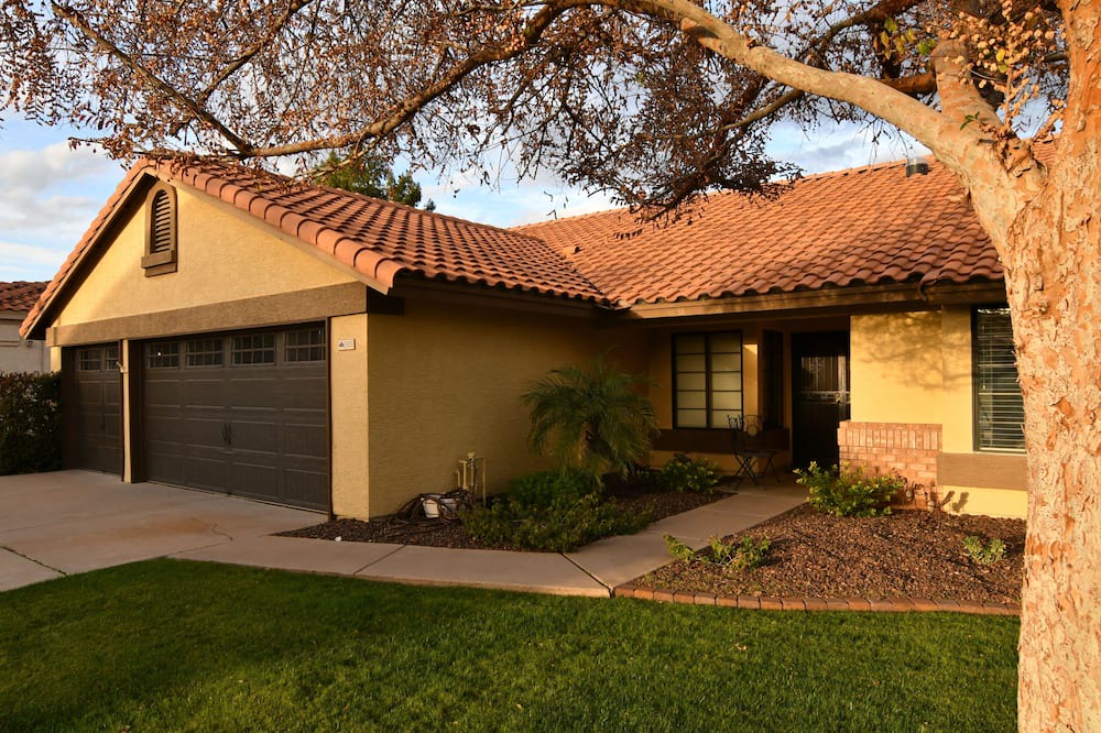 Photo of Outdoor in Val Vista Lakes