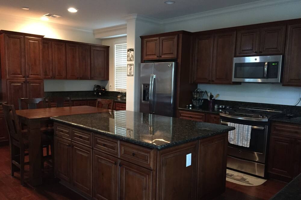 Photo of Kitchen in St. Helena