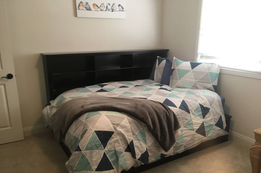 Photo of Bedroom in St. Helena
