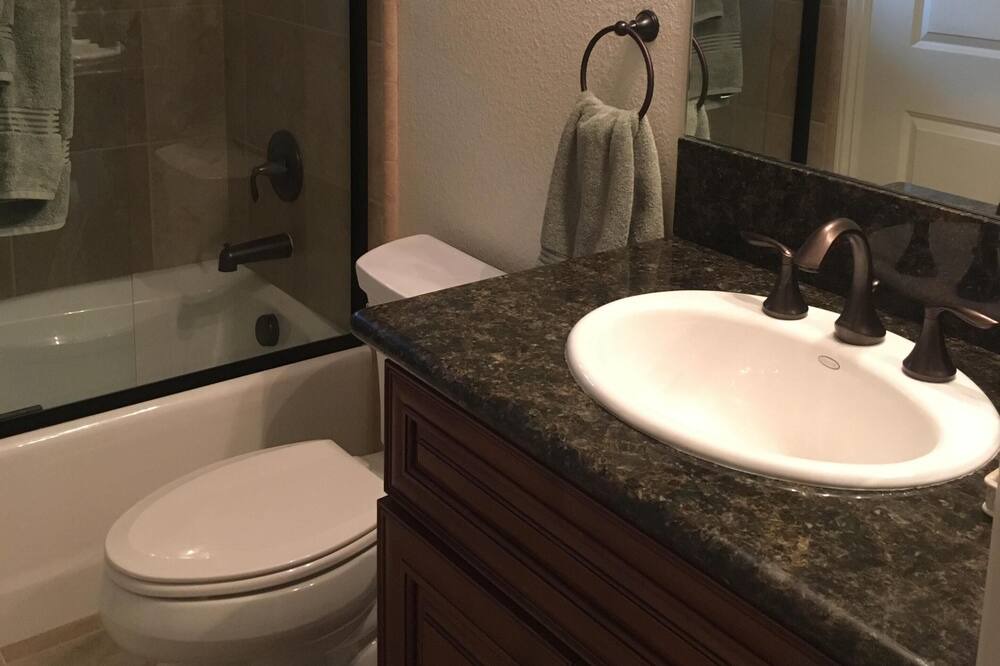 Photo of Bathroom in St. Helena