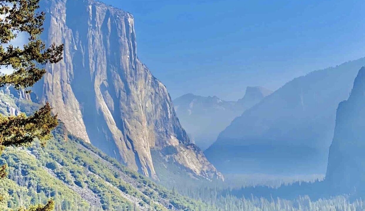 Photo of Outdoor in Yosemite Lakes