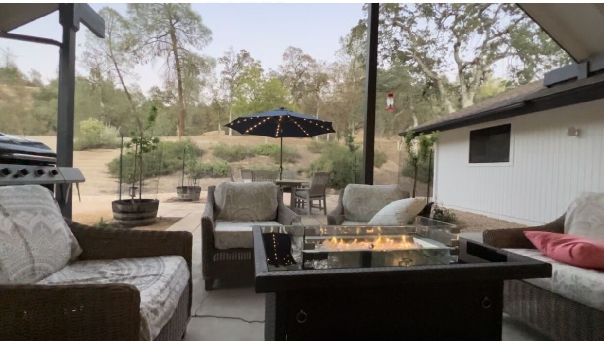 Photo of Patio Balcony in Yosemite Lakes