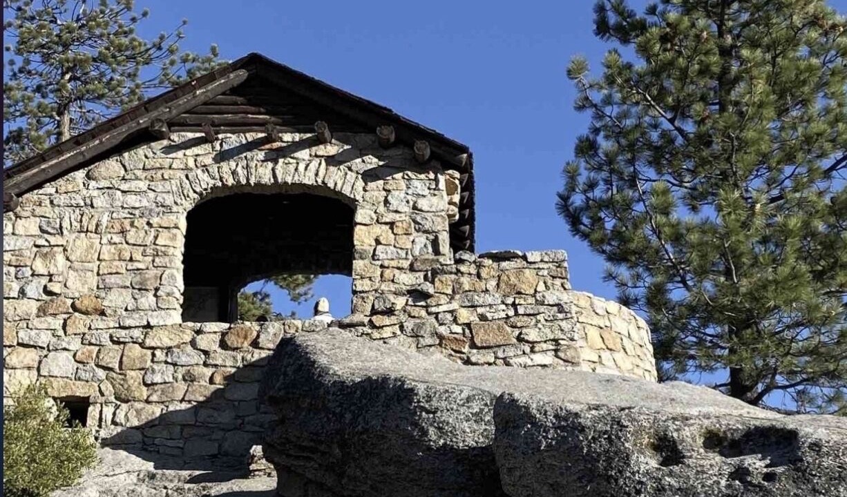 Photo of Outdoor in Yosemite Lakes