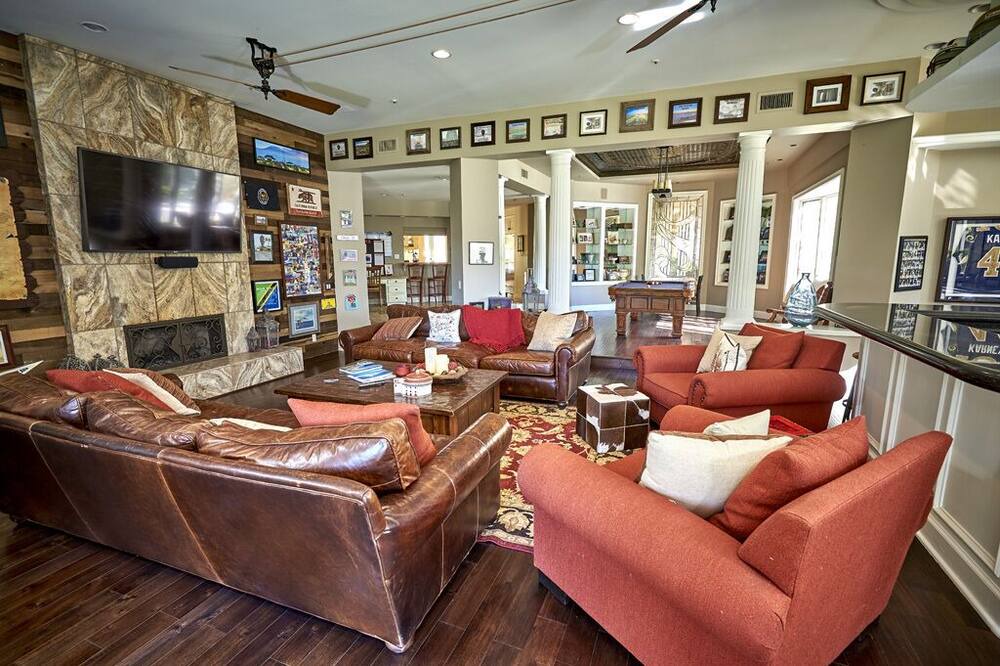 Photo of Livingroom in Coto de Caza
