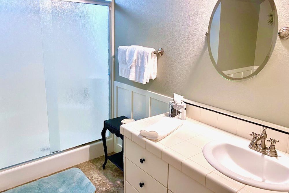 Photo of Bathroom in Chico