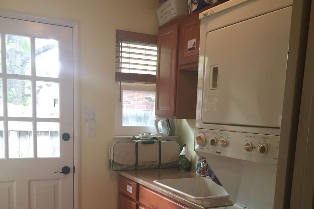 Photo of Bathroom in East Sacramento