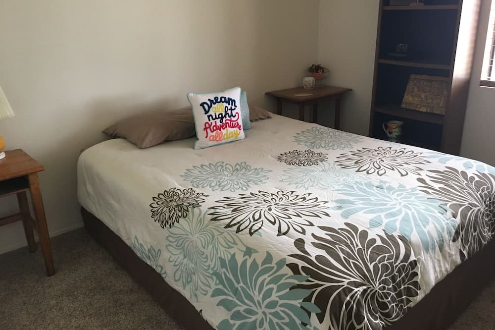 Photo of Bedroom in Palm Desert