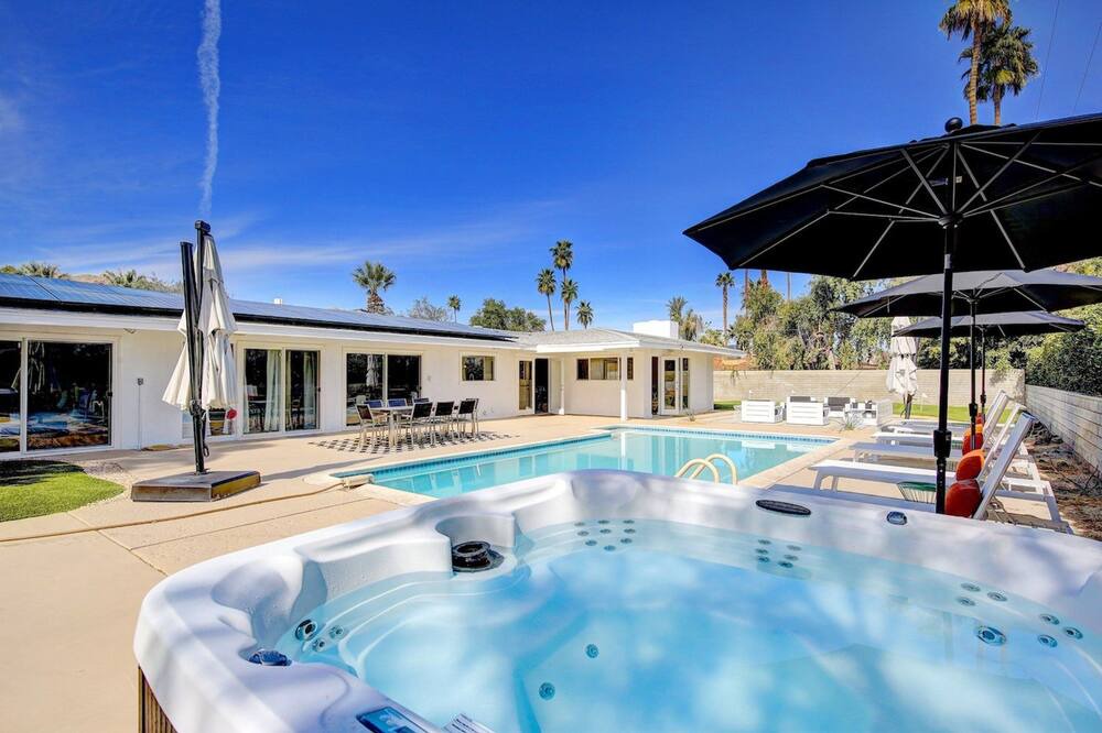 Photo of Outdoor in Palm Desert