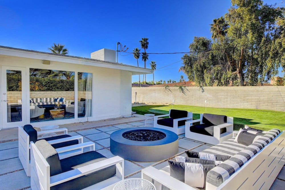 Photo of Patio Balcony in Palm Desert