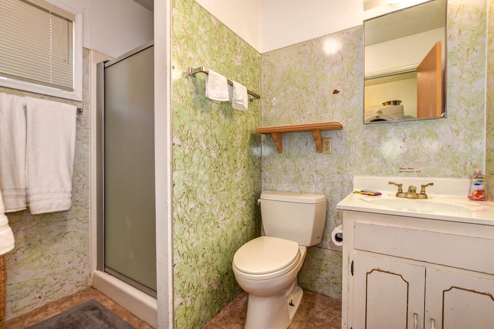 Photo of Bathroom in Groom Creek