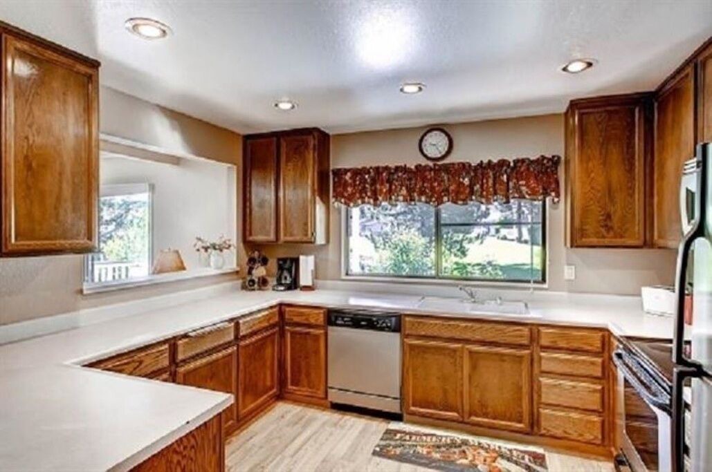 Photo of Kitchen in Plumas Eureka Estates