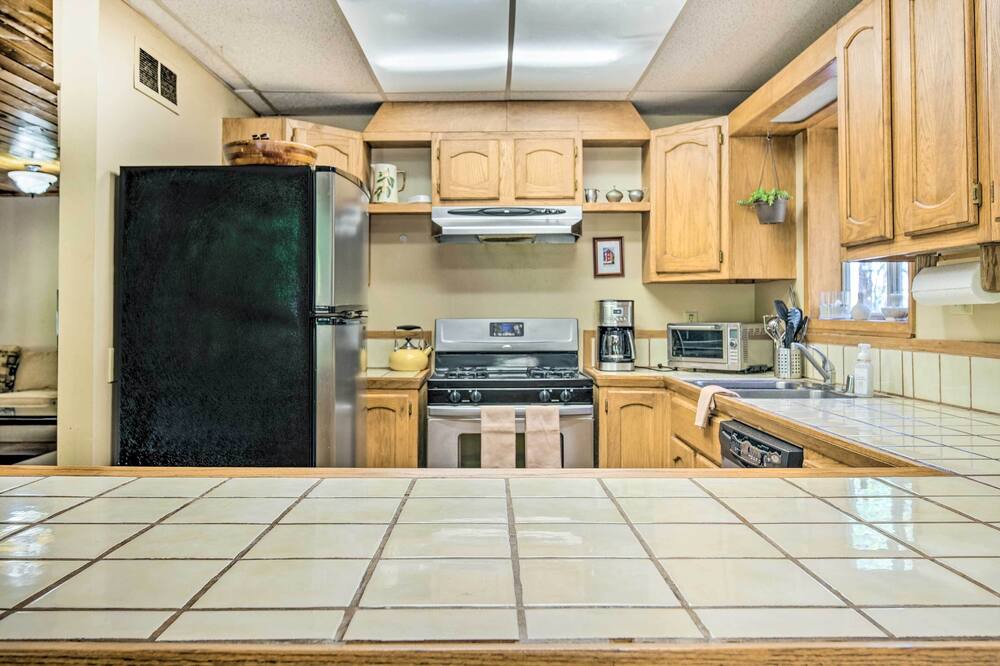 Photo of Kitchen in Pine Mountain Club
