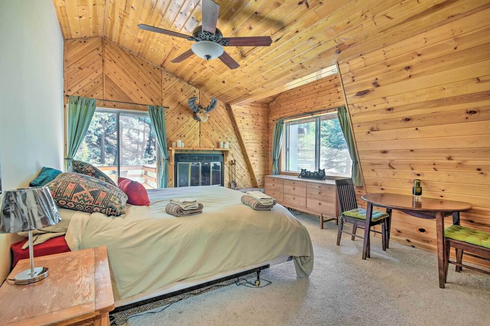 Photo of Bedroom in Pine Mountain Club