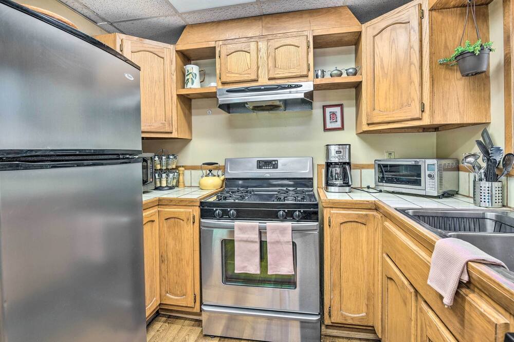 Photo of Kitchen in Pine Mountain Club