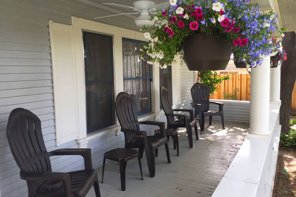 Photo of Outdoor in Lodi