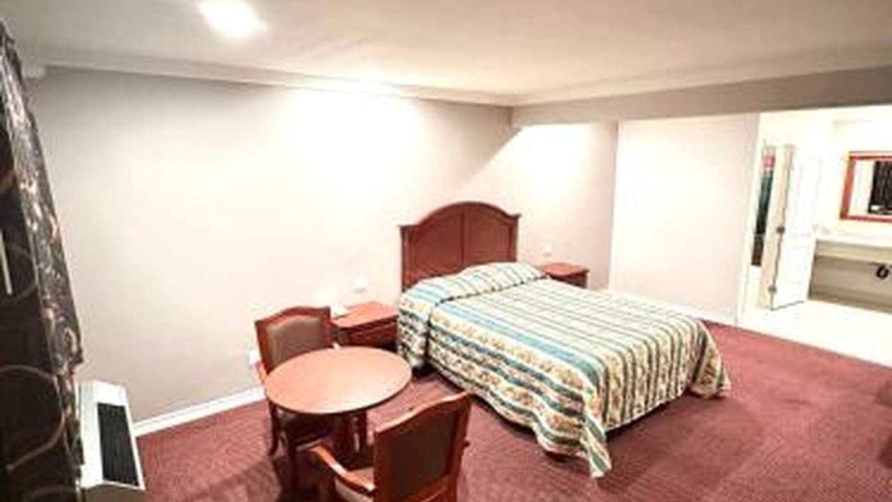 Photo of Bedroom in Bell