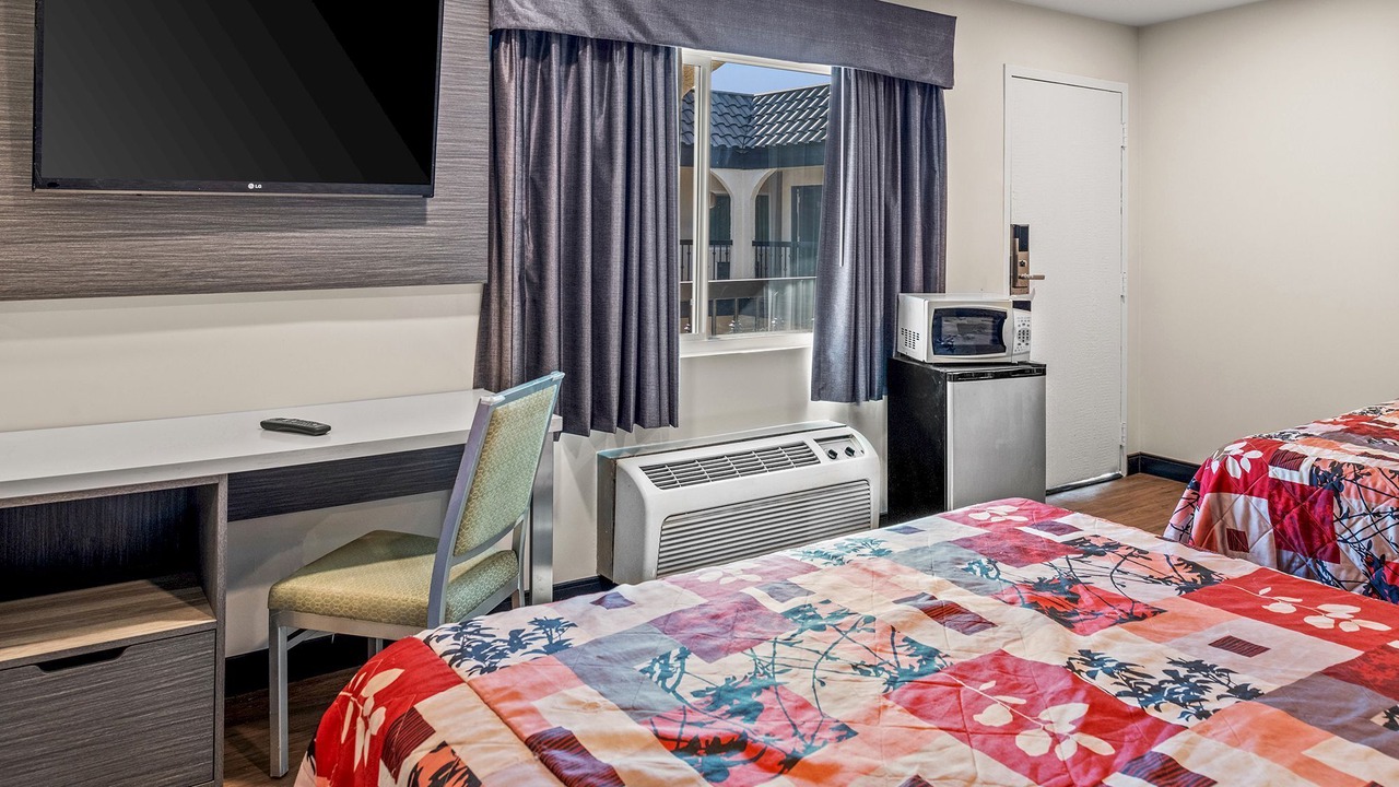 Photo of Bedroom in South Wrigley