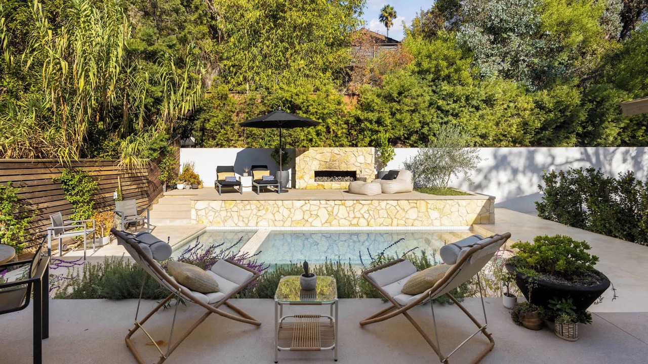 Photo of Outdoor in Hollywood Hills