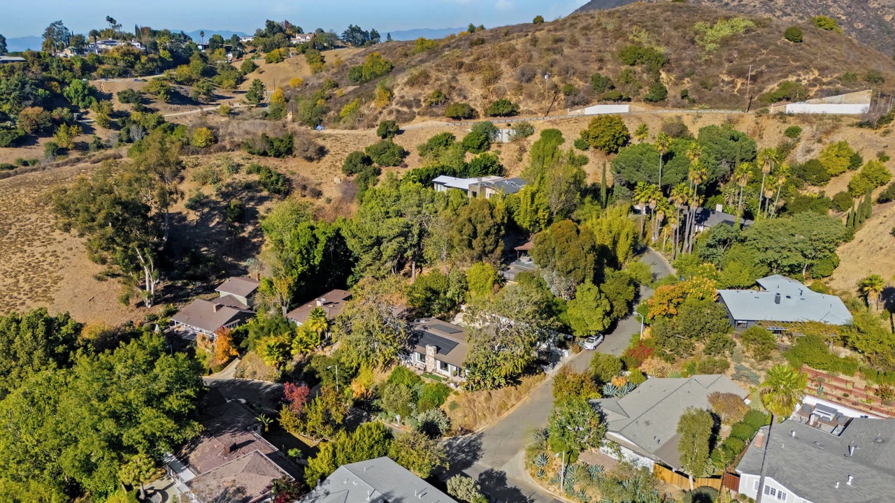 Photo of Outdoor in Hollywood Hills