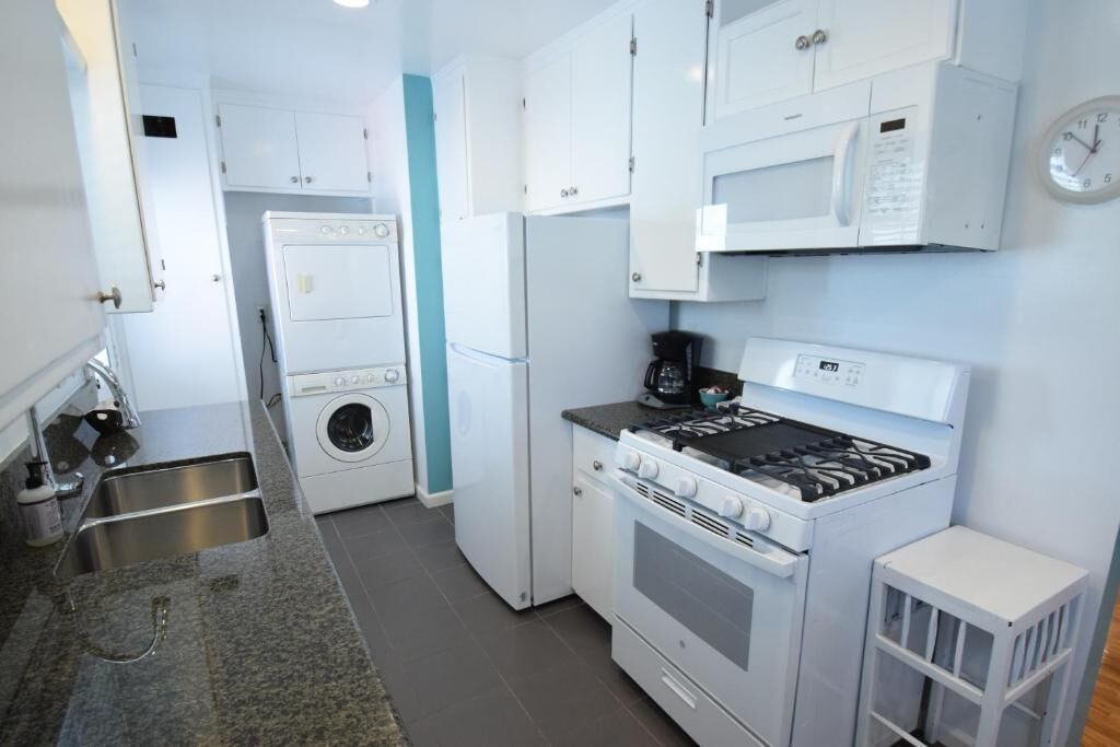 Photo of Kitchen in Venice Canals