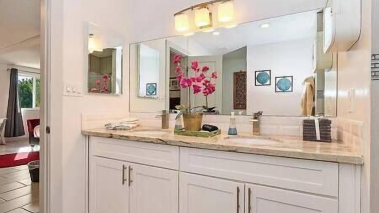 Photo of Bathroom in Uptown Design District