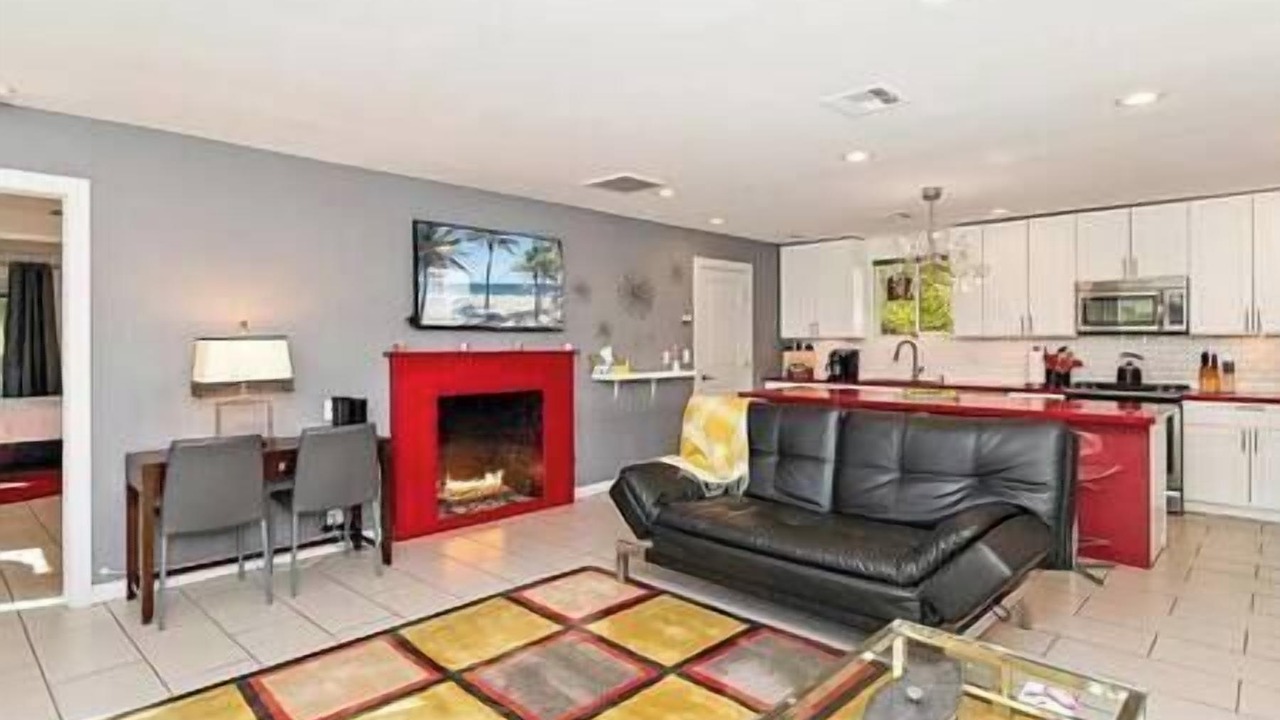 Photo of Livingroom in Uptown Design District