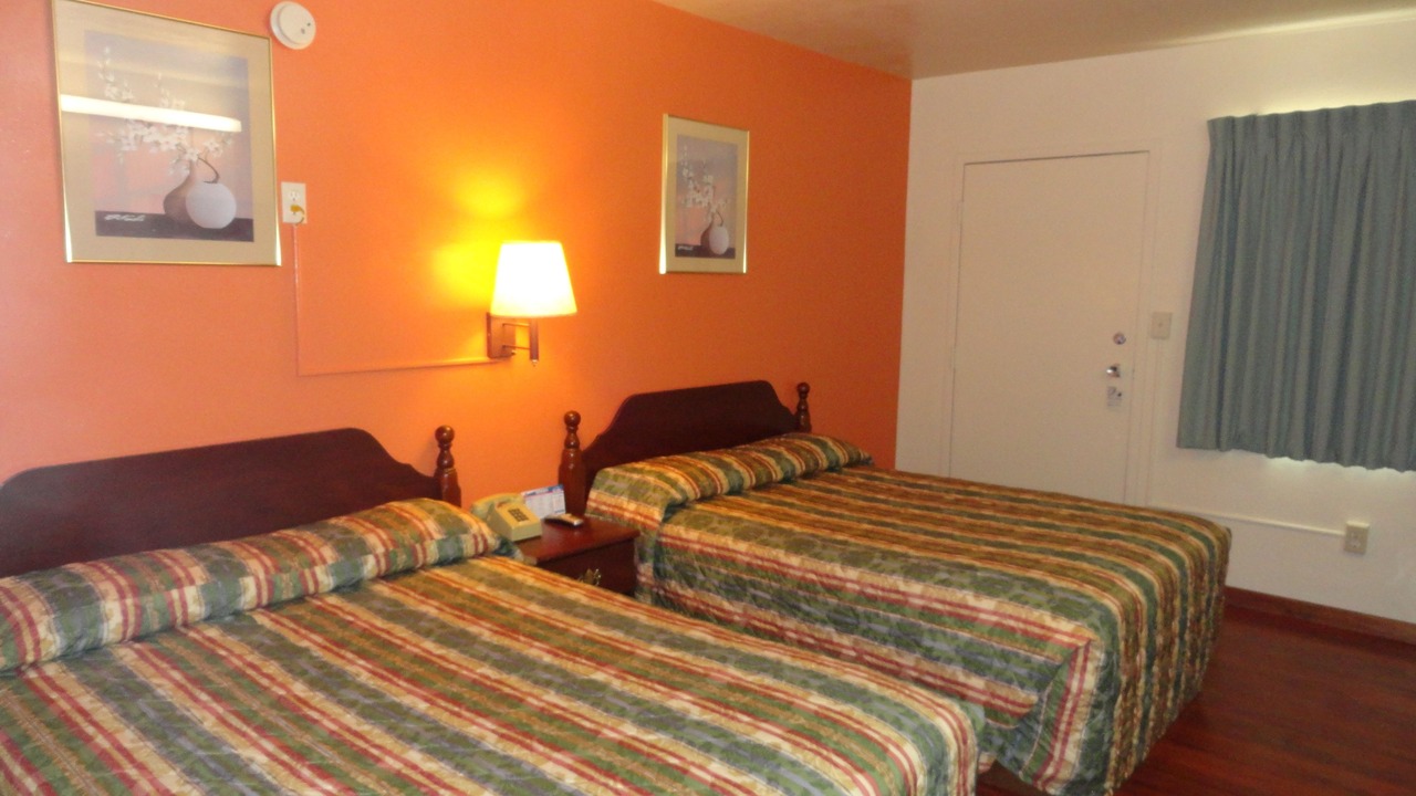 Photo of Bedroom in Taft