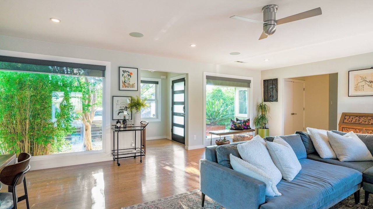 Photo of Livingroom in Napa