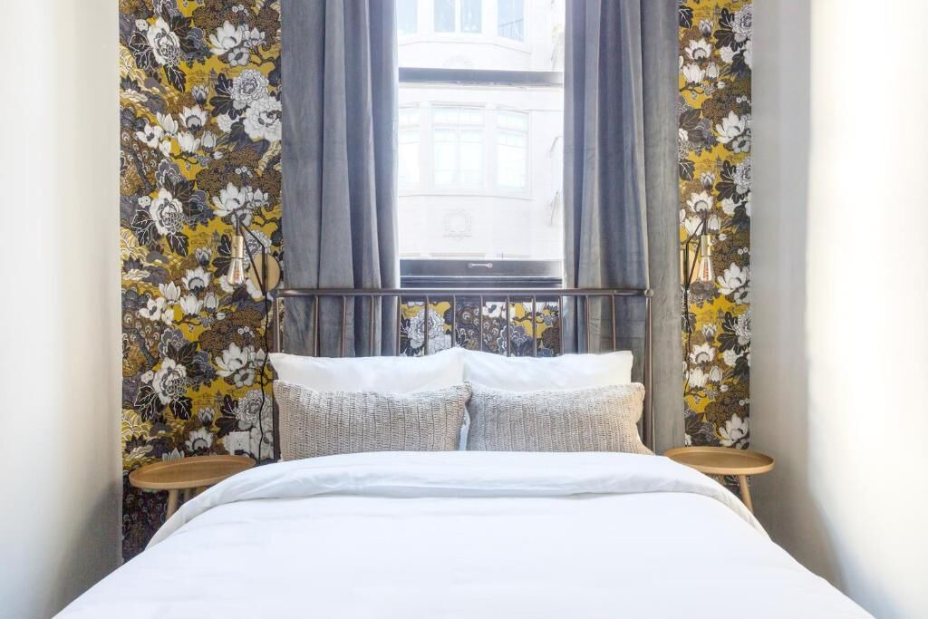 Photo of Bedroom in Hayes Valley