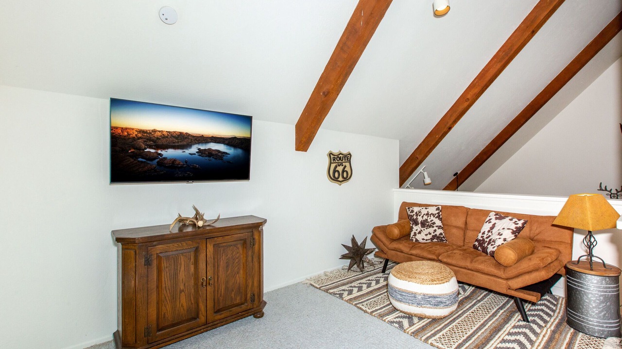 Photo of Livingroom in Highland Pines