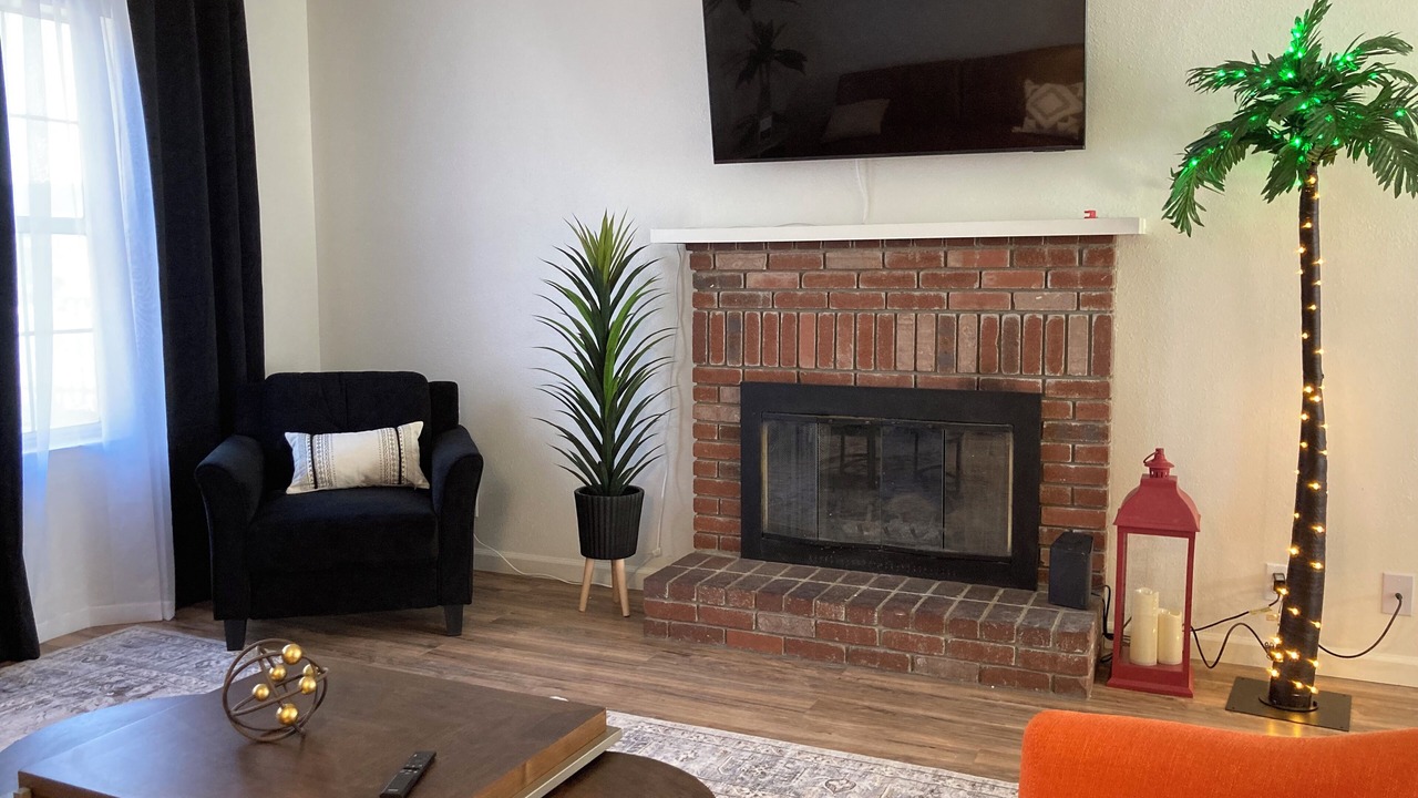 Photo of Livingroom in Lemoore