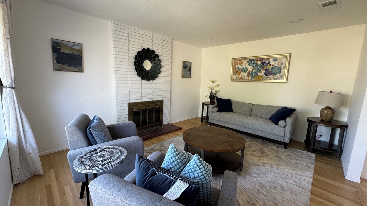 Photo of Livingroom in South San Jose