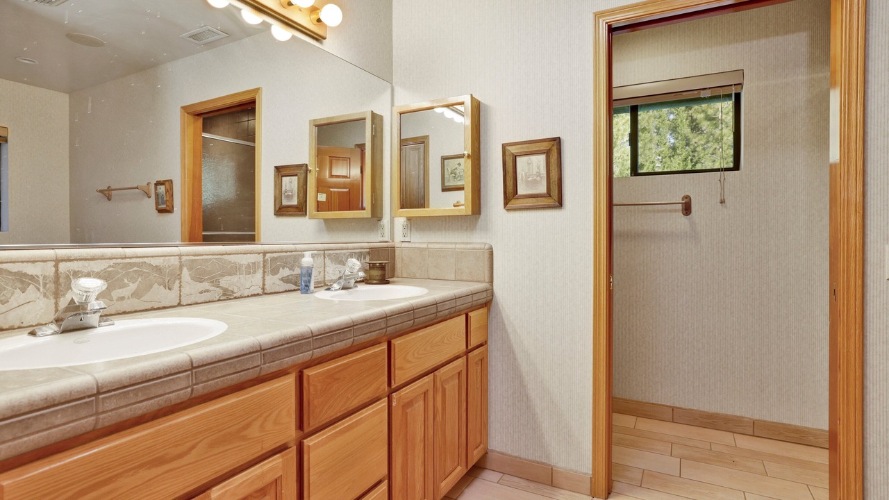 Photo of Bathroom in Big Bear Lake