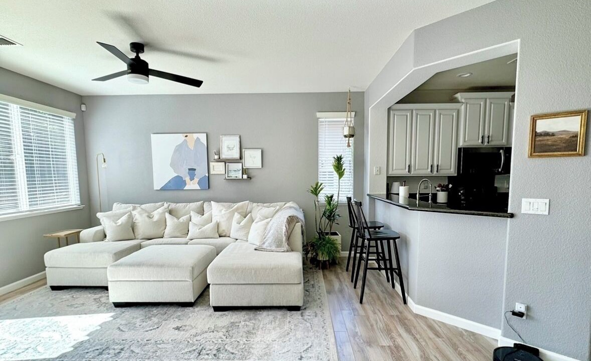 Photo of Livingroom in Folsom