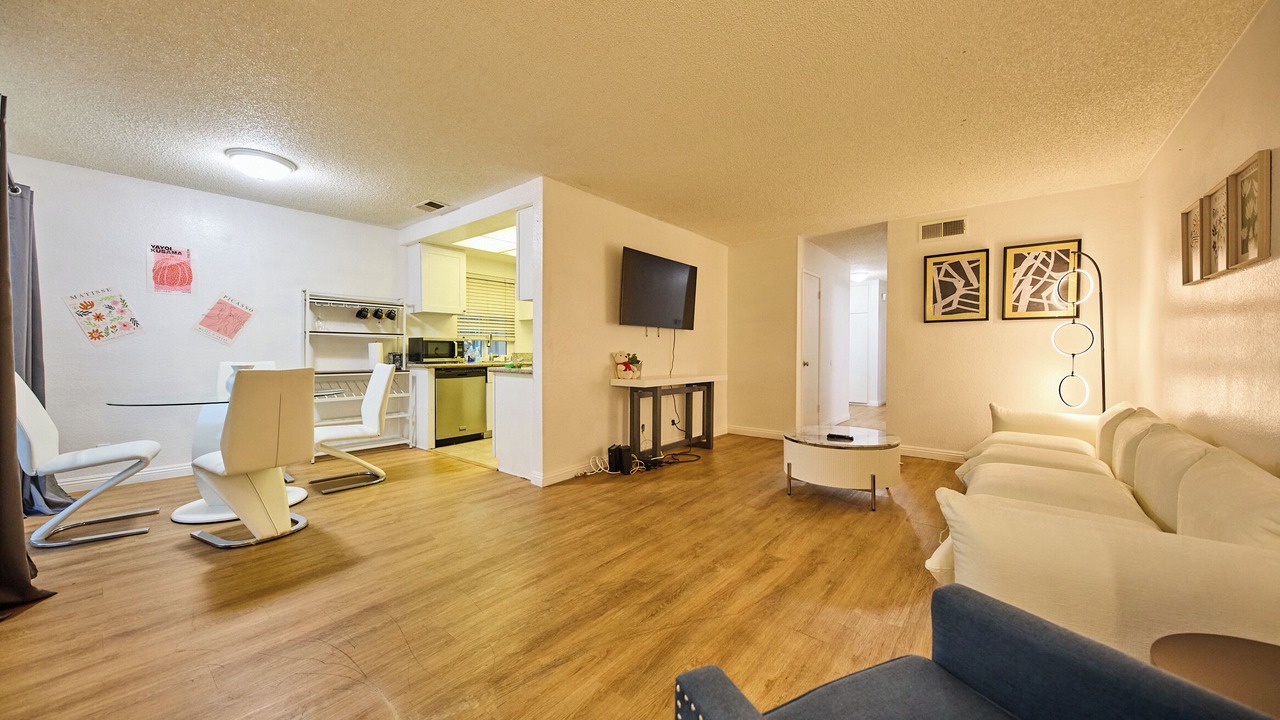 Photo of Livingroom in Hacienda Heights
