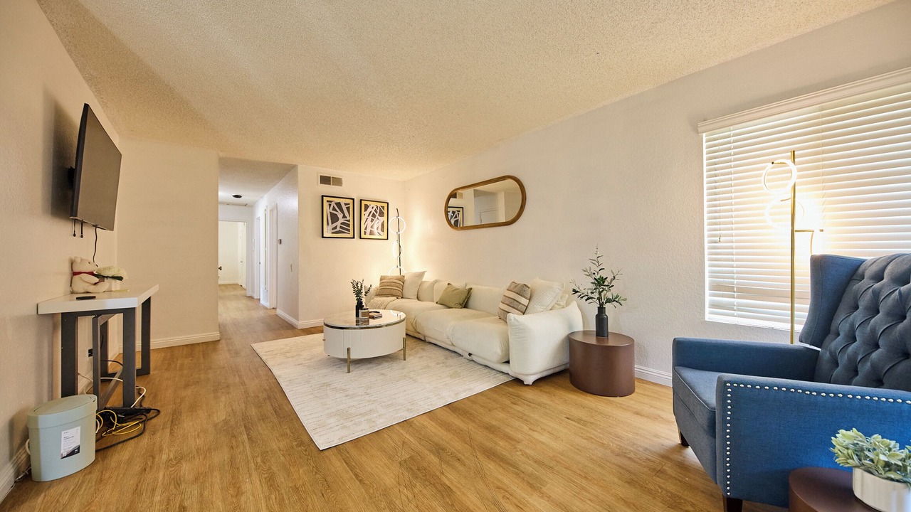 Photo of Livingroom in Hacienda Heights