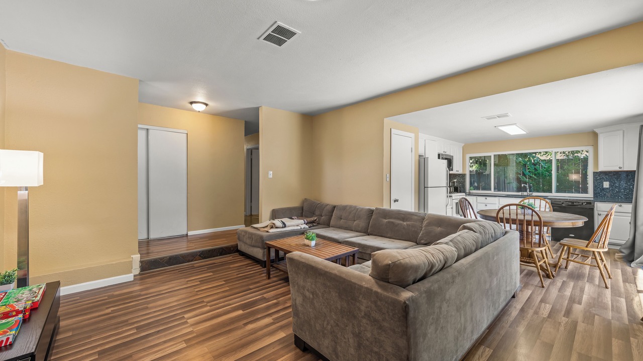 Photo of Livingroom in Antioch