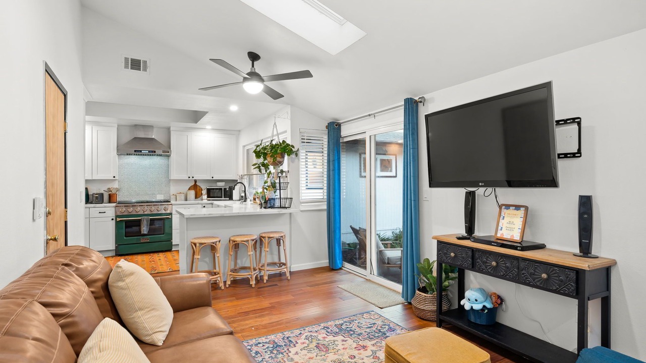 Photo of Livingroom in Pinole
