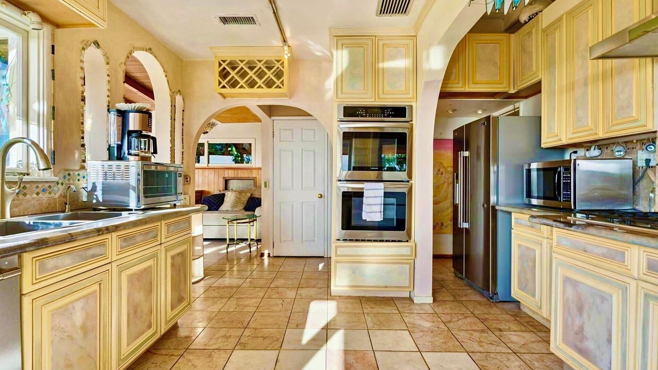 Photo of Kitchen in Pacific Palisades