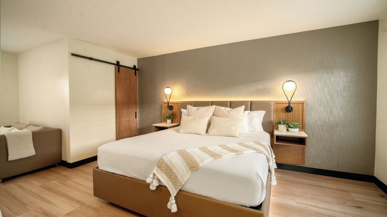 Photo of Bedroom in Fairfax District