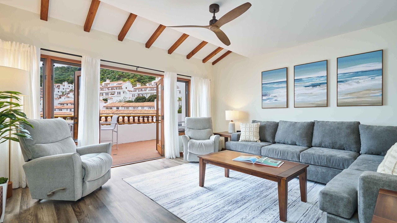 Photo of Livingroom in Avalon
