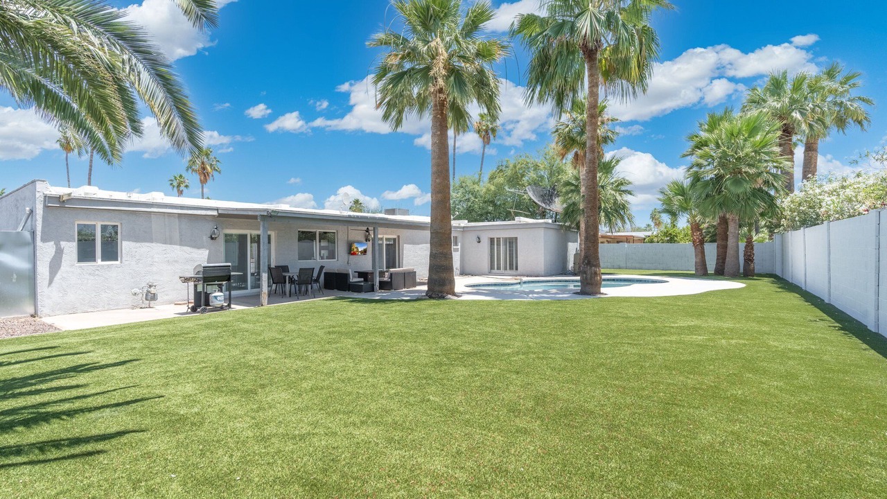 Photo of Outdoor in Raskin Estates