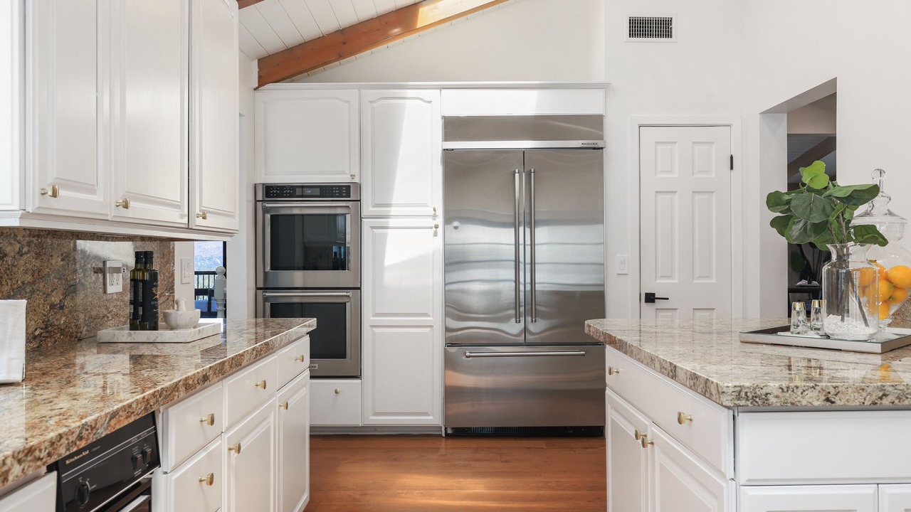 Photo of Kitchen in Woodland Hills