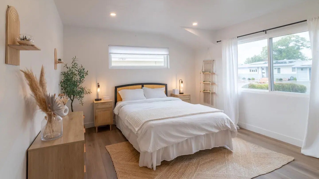 Photo of Bedroom in College West