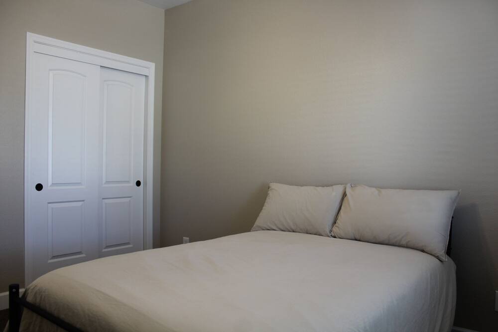 Photo of Bedroom in Fort Mohave