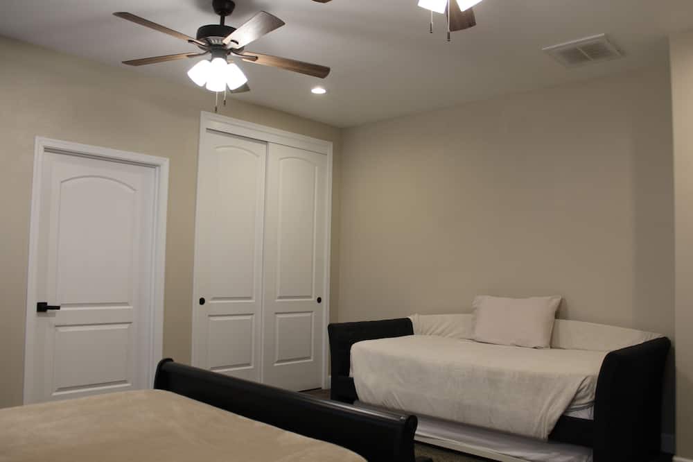 Photo of Bedroom in Fort Mohave