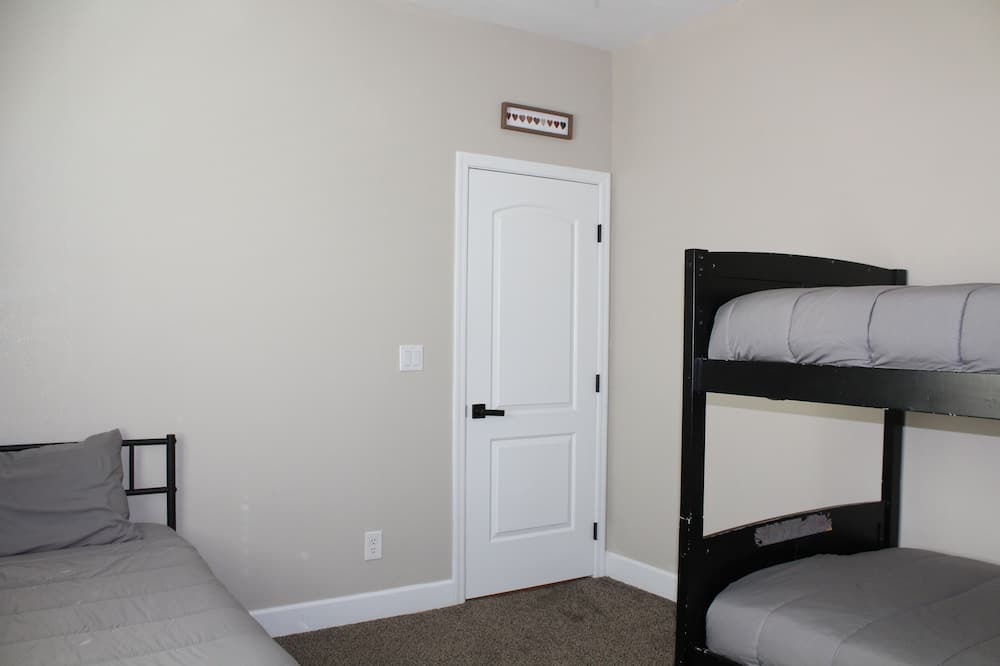Photo of Bedroom in Fort Mohave