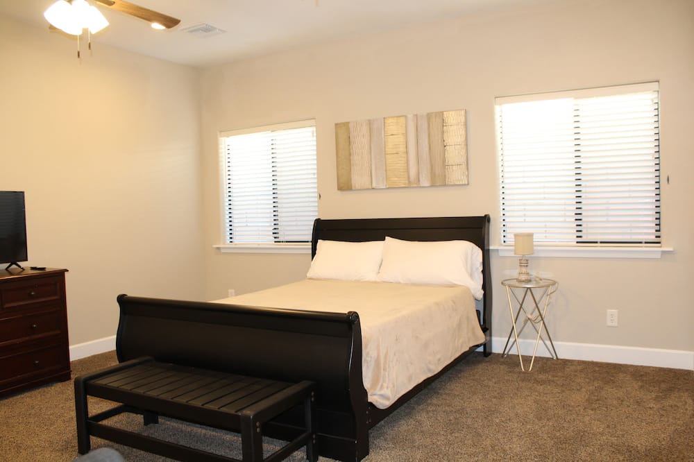 Photo of Bedroom in Fort Mohave