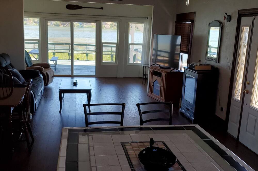 Photo of Kitchen in Clearlake