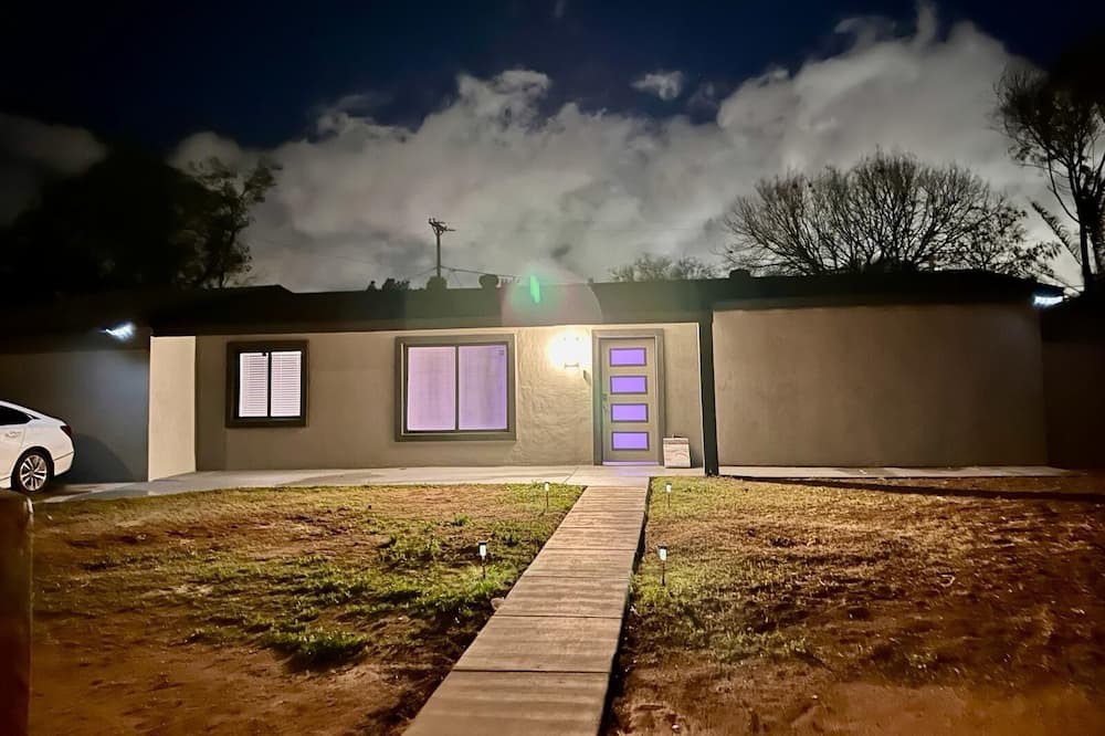 Photo of Outdoor in South Mountain